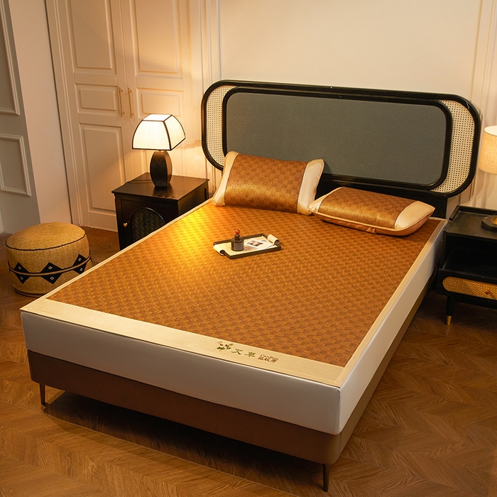 91家纺网 家纺一手货源 找家纺 大元 2026新款凉席刺绣艾草藤席 刺绣款-经典格