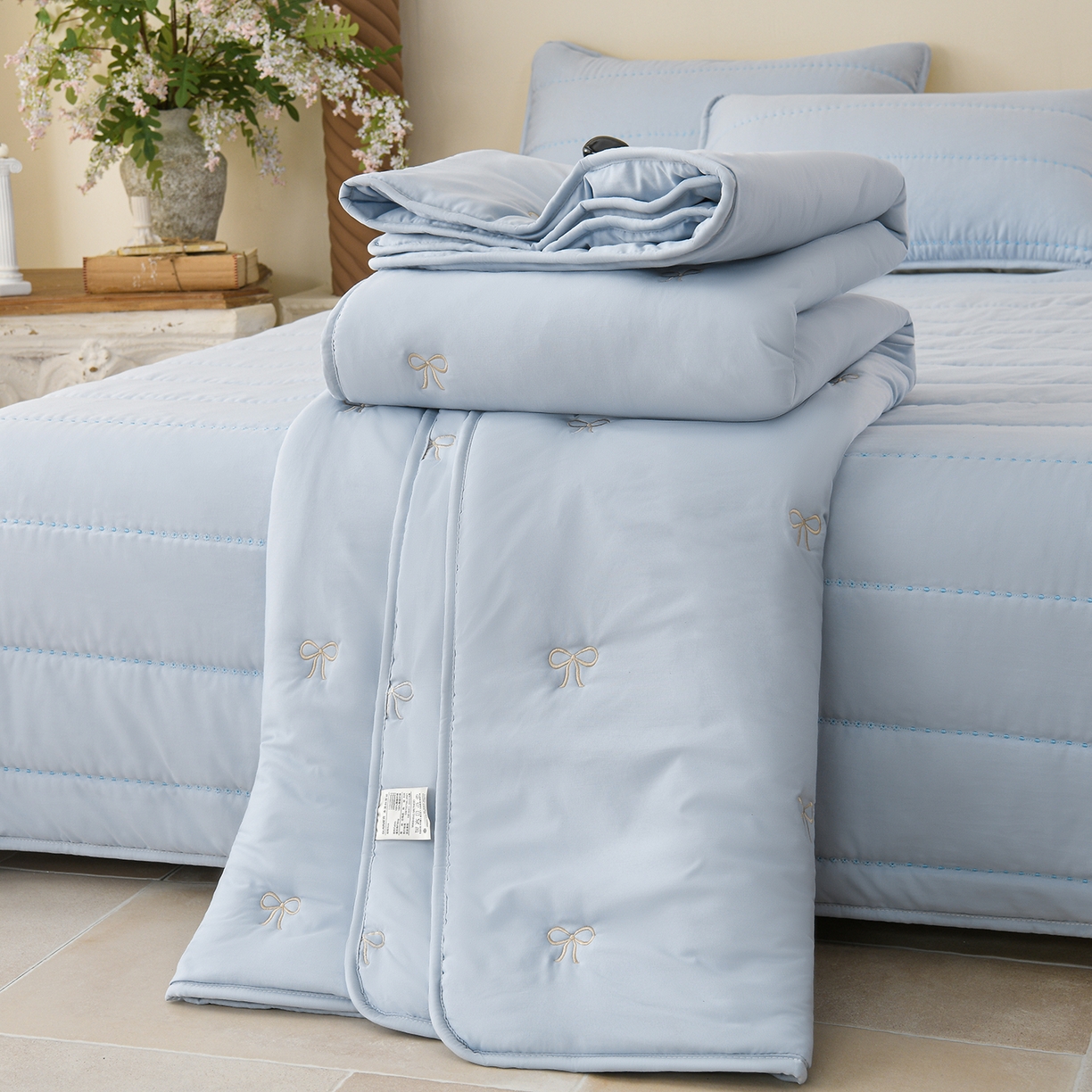 91家纺网 家纺一手货源 找家纺 推推家纺 2026新款水洗棉床盖夏被四件套 蝴蝶结-蓝色