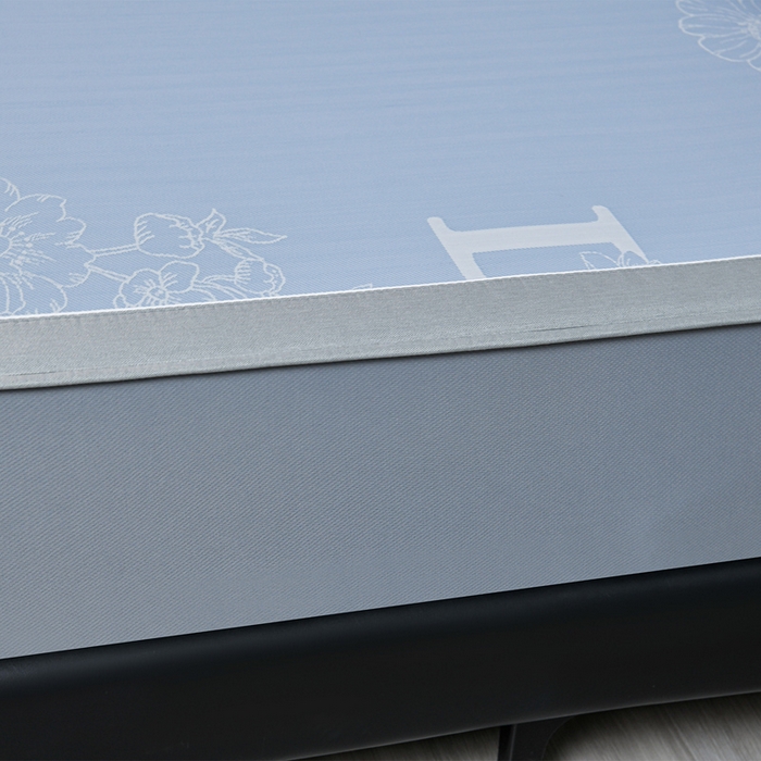 91家纺网 家纺一手货源 找家纺 小牛席业 2026春夏新款【实拍风格】PE凉感凉席席子-轻奢赫本（床笠款） 轻奢赫本-蓝色