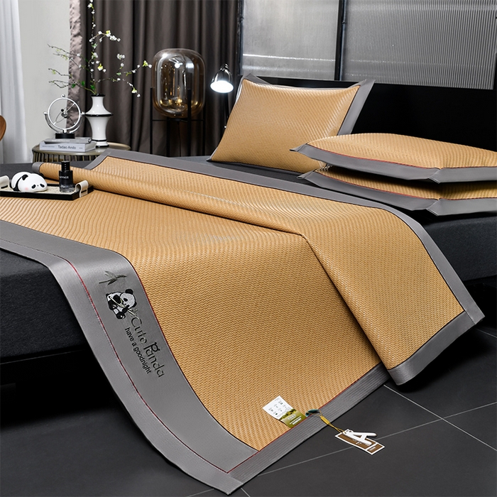 91家纺网 家纺一手货源 找家纺 （总）小牛席业 2026春夏新款PE冷感霸王藤系列凉席席子（熊猫刺绣款）