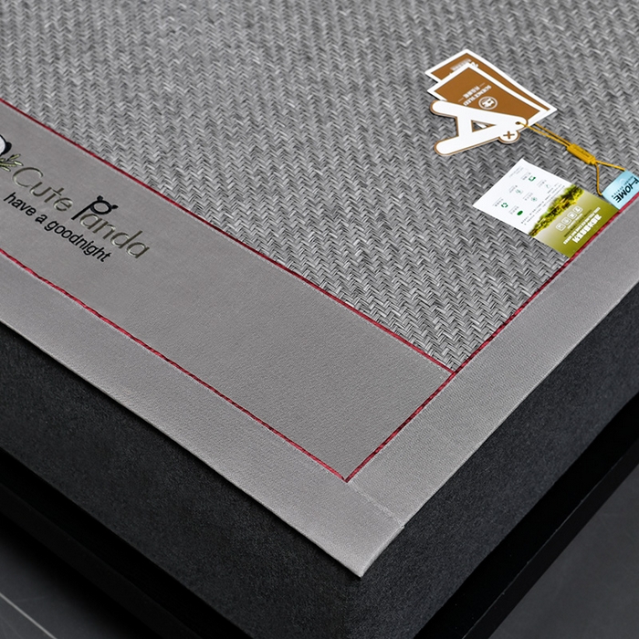 91家纺网 家纺一手货源 找家纺 小牛席业 2026春夏新款PE冷感霸王藤系列凉席席子（熊猫刺绣款） 熊猫刺绣款-灰色