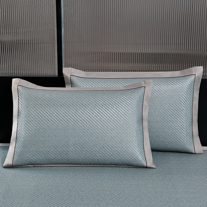 91家纺网 家纺一手货源 找家纺 小牛席业 2026春夏新款PE冷感霸王藤系列凉席席子（熊猫刺绣款） 熊猫刺绣款-浅蓝