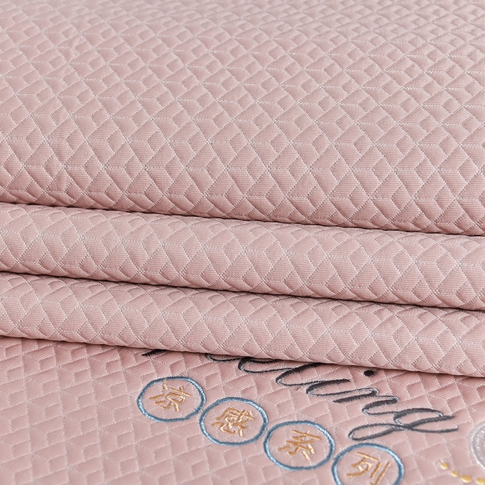 91家纺网 家纺一手货源 找家纺 小牛席业 2026春夏新款天鹅刺绣冷感豆豆席凉席席子系列 天鹅刺绣冷感豆豆席（粉色）