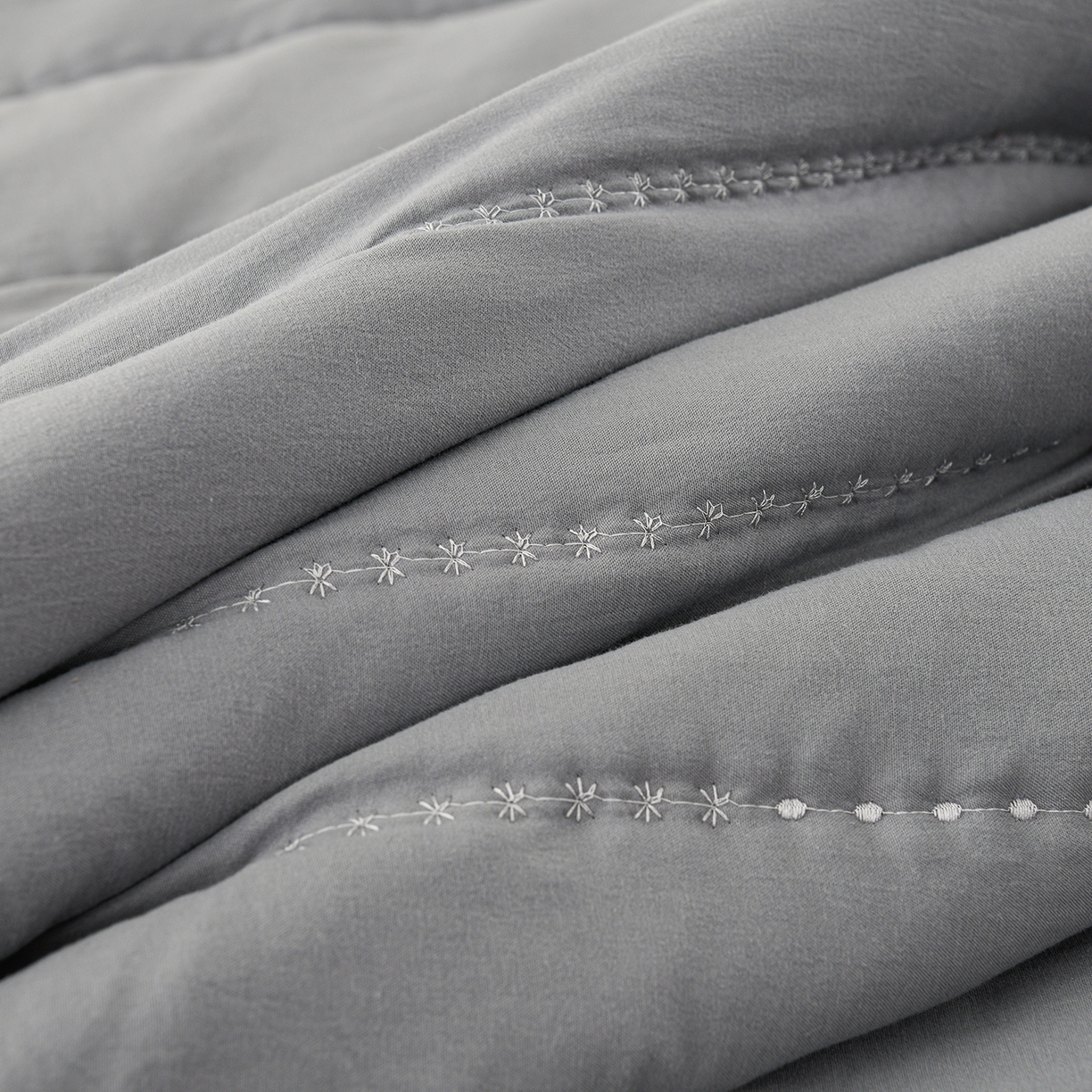 91家纺网 家纺一手货源 找家纺 推推家纺 2026新款水洗棉床盖夏被四件套 玫瑰-灰色