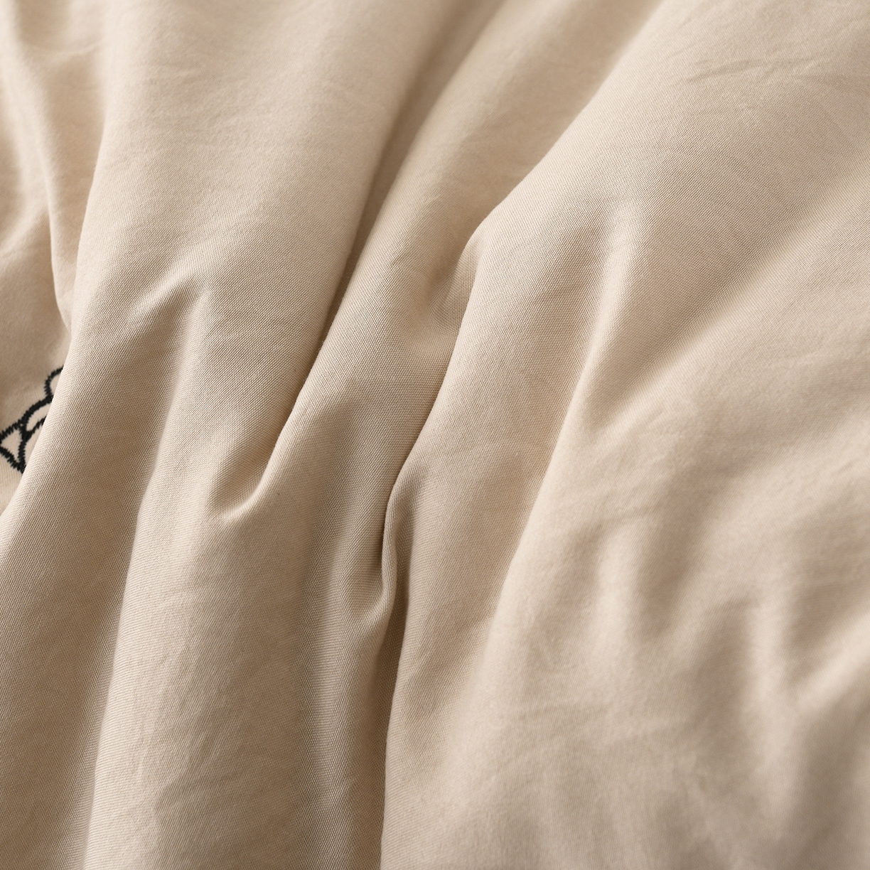 91家纺网 家纺一手货源 找家纺 推推家纺 2026新款水洗棉床盖夏被四件套 玫瑰卡其