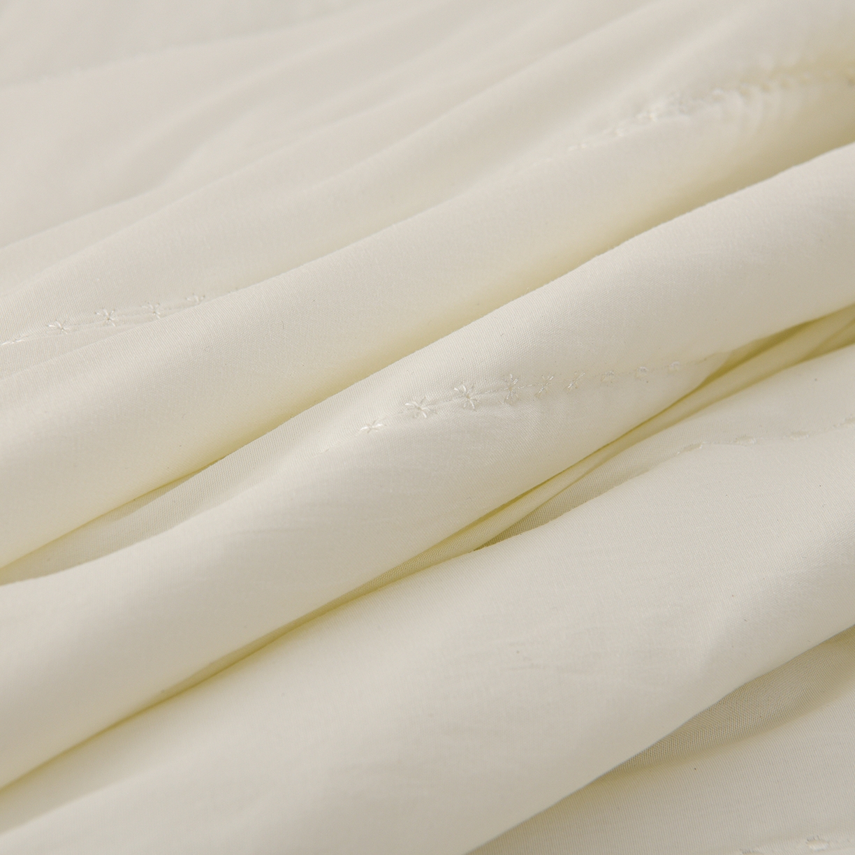 91家纺网 家纺一手货源 找家纺 推推家纺 2026新款水洗棉床盖夏被四件套 玫瑰-米白