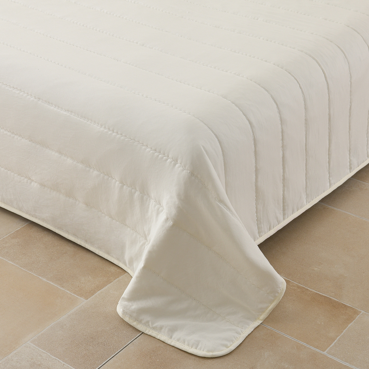 91家纺网 家纺一手货源 找家纺 推推家纺 2026新款水洗棉床盖夏被四件套 玫瑰-米白