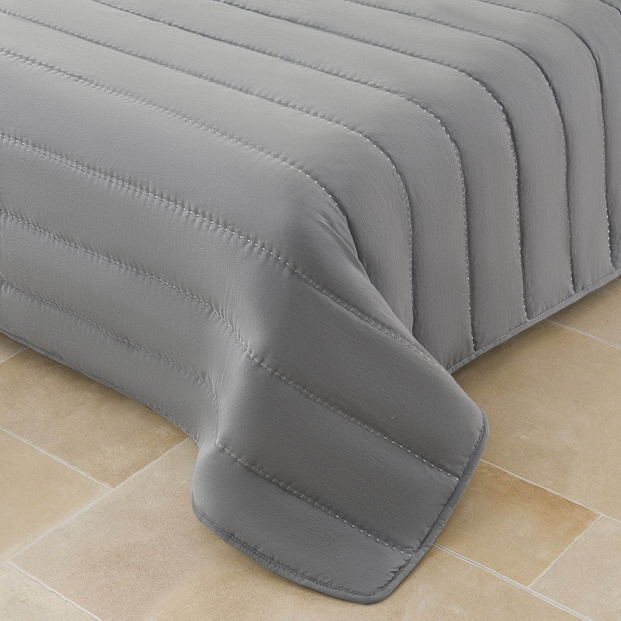 91家纺网 家纺一手货源 找家纺 推推家纺 2026新款水洗棉床盖夏被四件套 郁金香-灰色