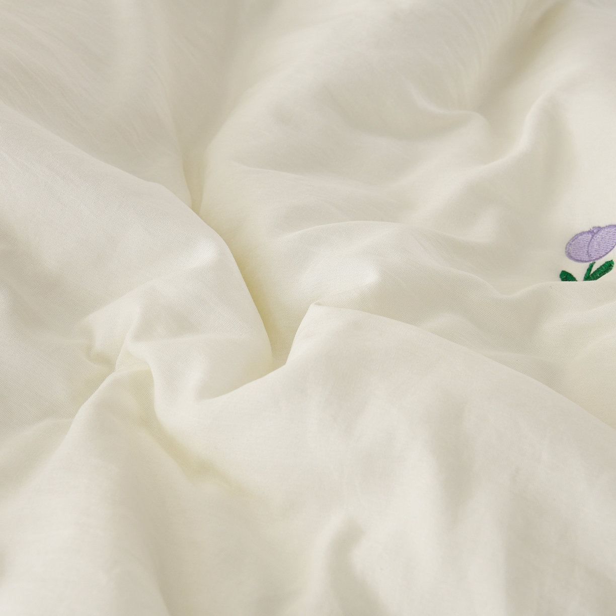 91家纺网 家纺一手货源 找家纺 推推家纺 2026新款水洗棉床盖夏被四件套 郁金香-米白