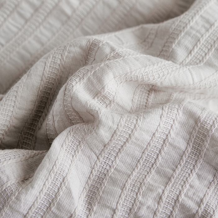 91家纺网 家纺一手货源 找家纺 鸣升家纺 2026新款A类全棉水洗棉条纹提花大豆纤维夏被四件套空调被 条纹提花灰