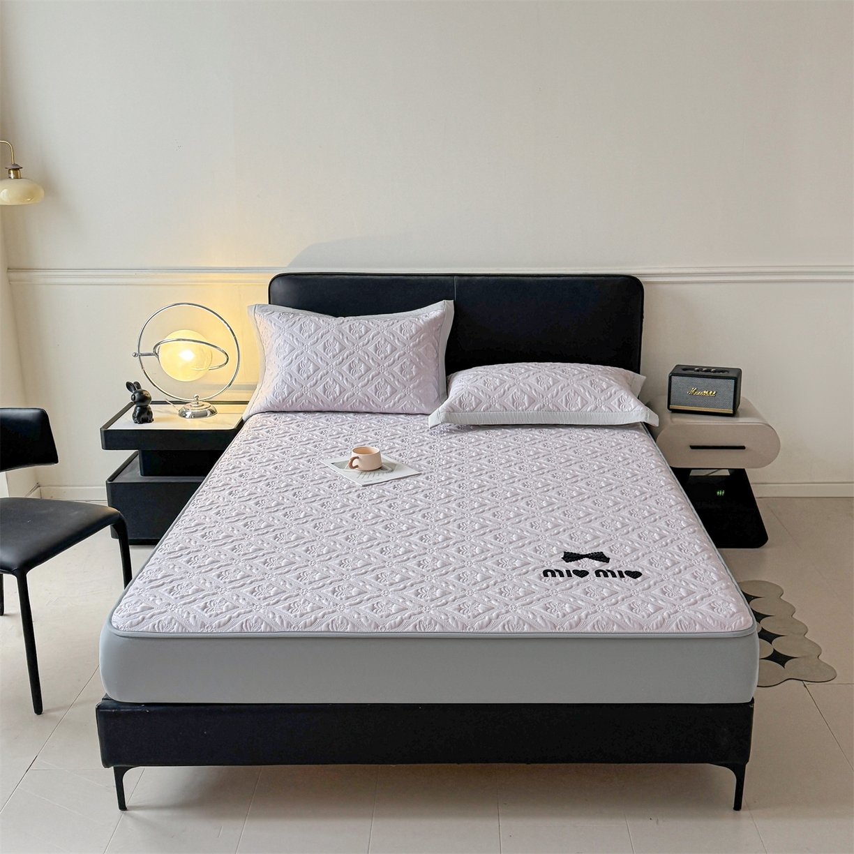 91家纺网 家纺一手货源 找家纺 梵克保罗 2026春夏新款立体刺绣乙纶夏凉凉席-蝶韵-床笠款 蝶韵 冰雾紫