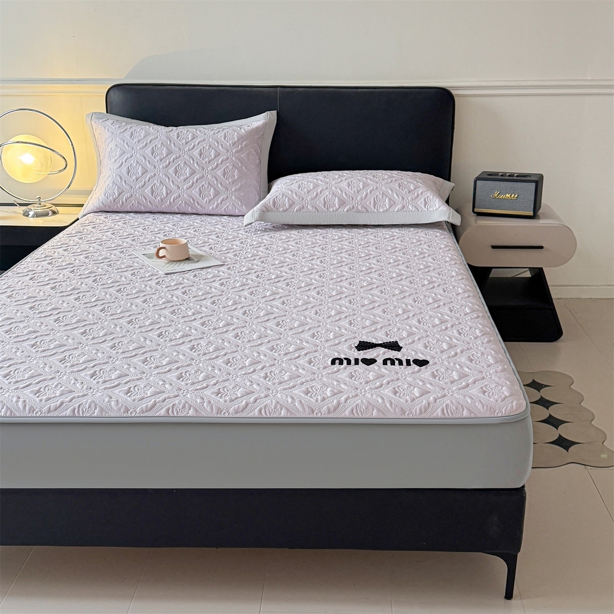 91家纺网 家纺一手货源 找家纺 梵克保罗 2026春夏新款立体刺绣乙纶夏凉凉席-蝶韵-床笠款 蝶韵 冰雾紫