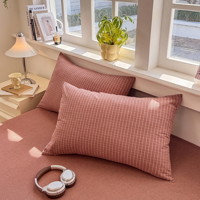 梦依依 2026新款全棉色织水洗棉拉链款单品枕套 晚晴红