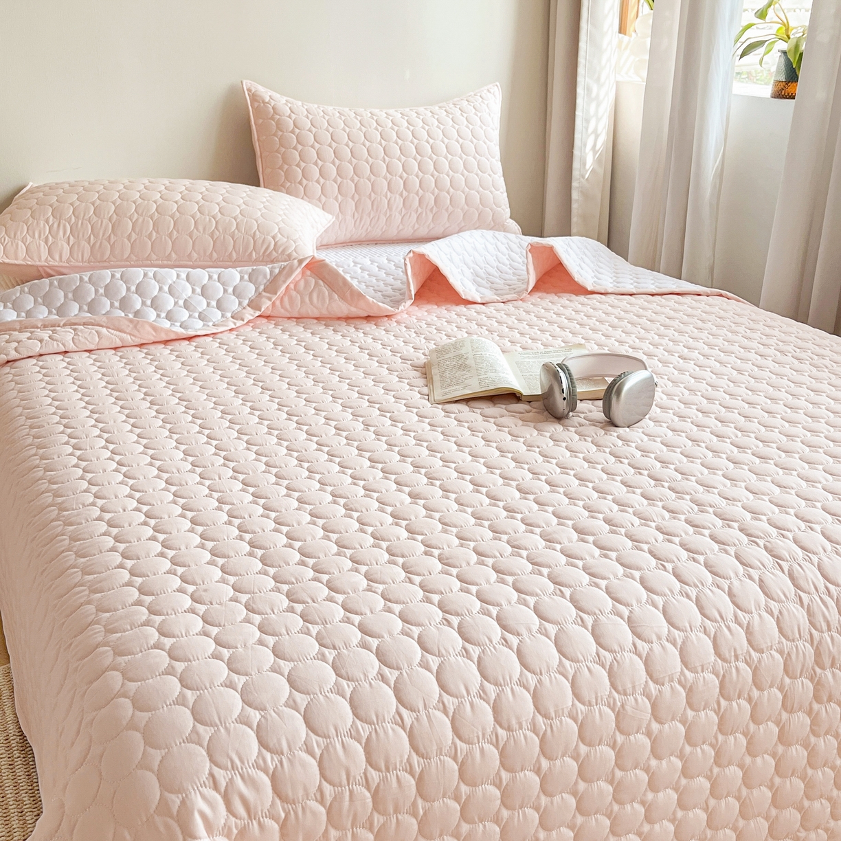 91家纺网 家纺一手货源 找家纺 其奥家纺 2026新款全棉水洗棉夹棉床盖三件套-同心圆系列 清新粉