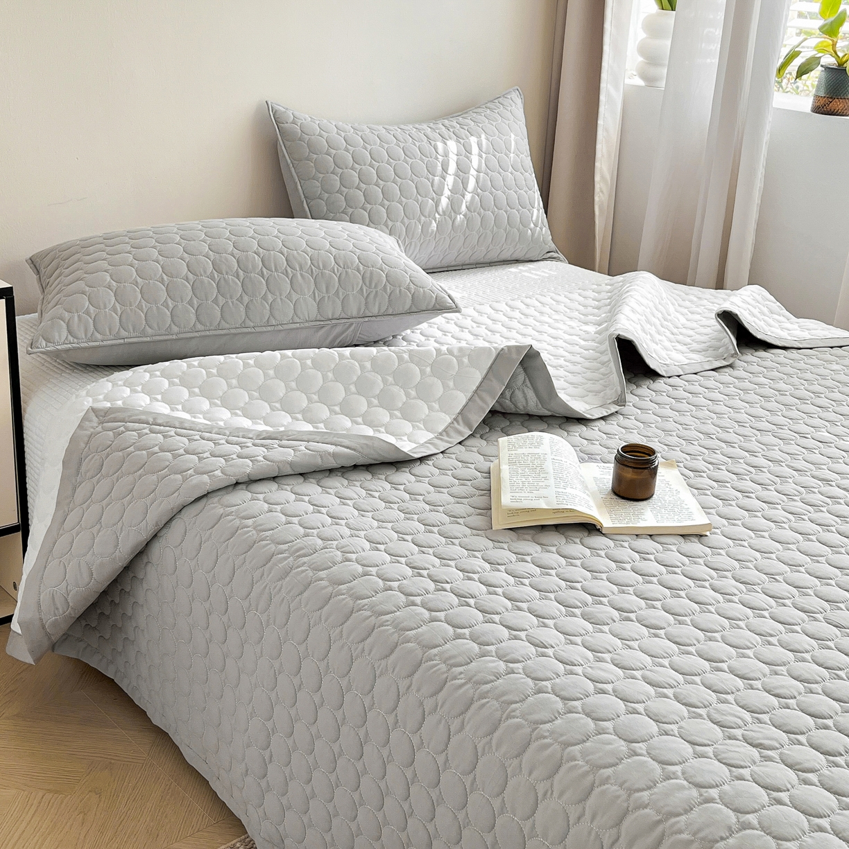 91家纺网 家纺一手货源 找家纺 其奥家纺 2026新款全棉水洗棉夹棉床盖三件套-同心圆系列 雅灰