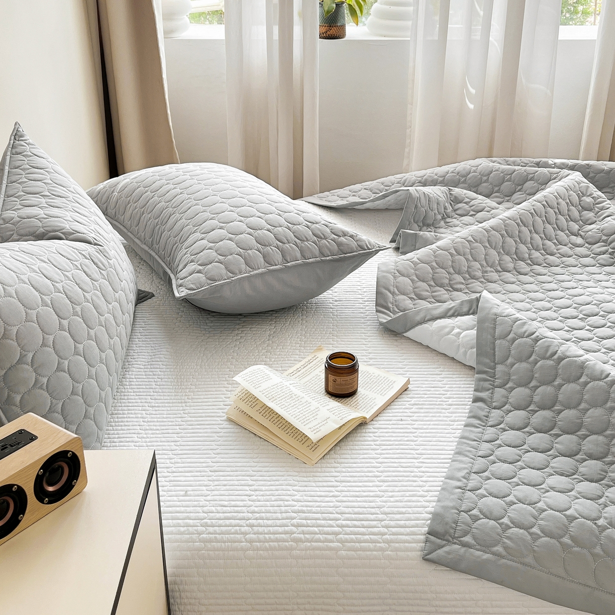 91家纺网 家纺一手货源 找家纺 其奥家纺 2026新款全棉水洗棉夹棉床盖三件套-同心圆系列 雅灰