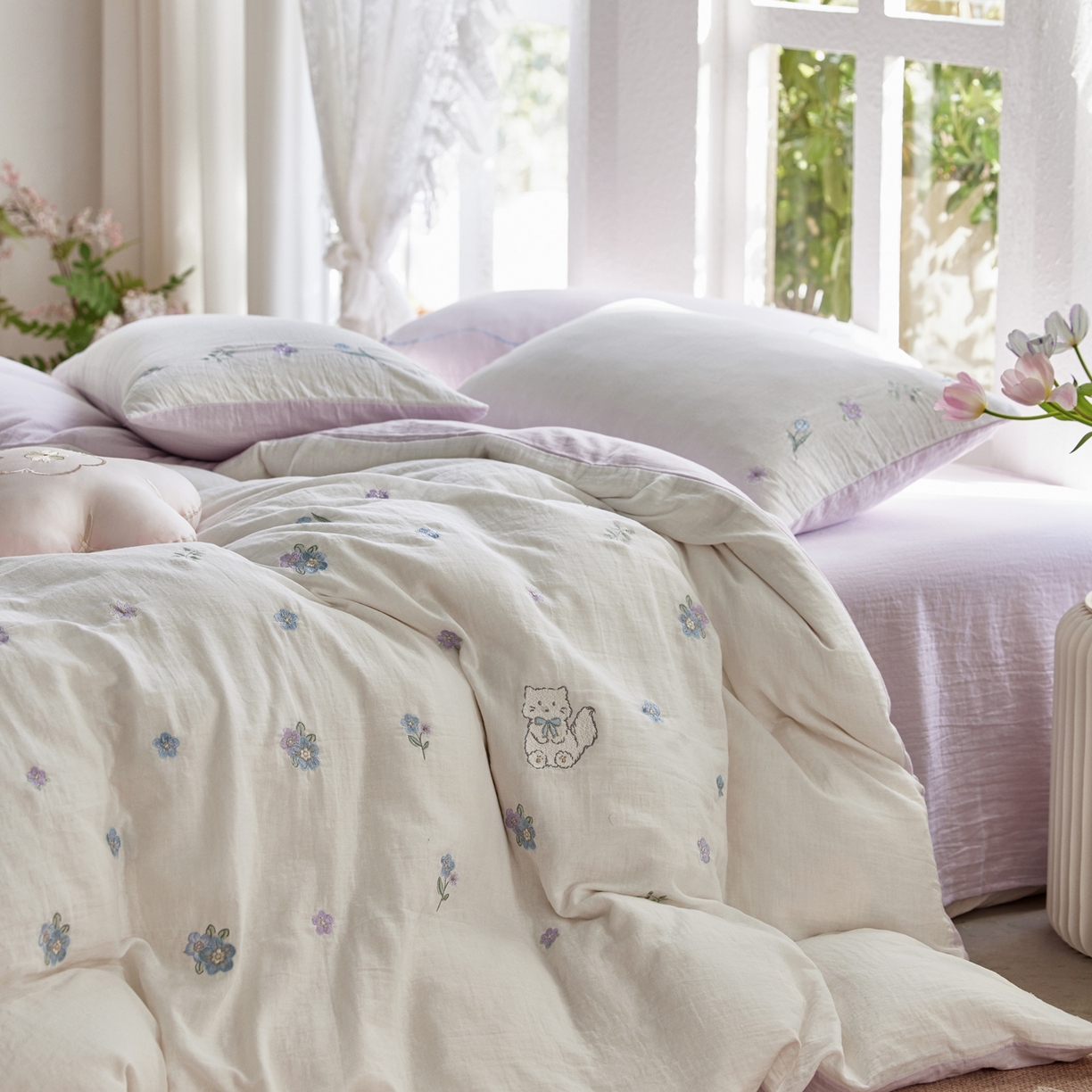 91家纺网 家纺一手货源 找家纺 风向标家纺 2026新款全棉纯棉素色绣花双层纱四件套 香芋小花猫