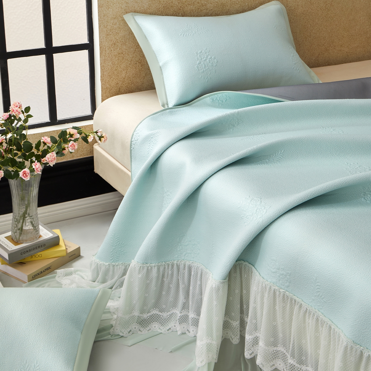 91家纺网 家纺一手货源 找家纺 瑞禾家纺 2026新款A类凉感豆豆床裙款凉席三件套-系列七 薄荷团绮