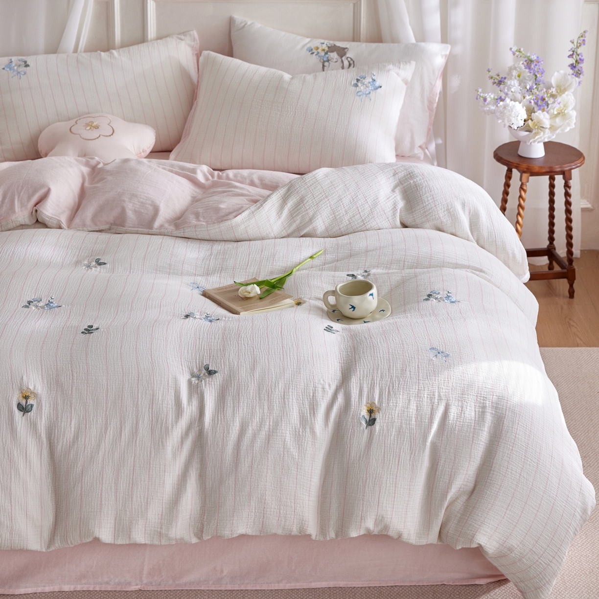 91家纺网 家纺一手货源 找家纺 （总）风向标家纺 2026新款全棉纯棉皱皱纱布条纹绣花四件套