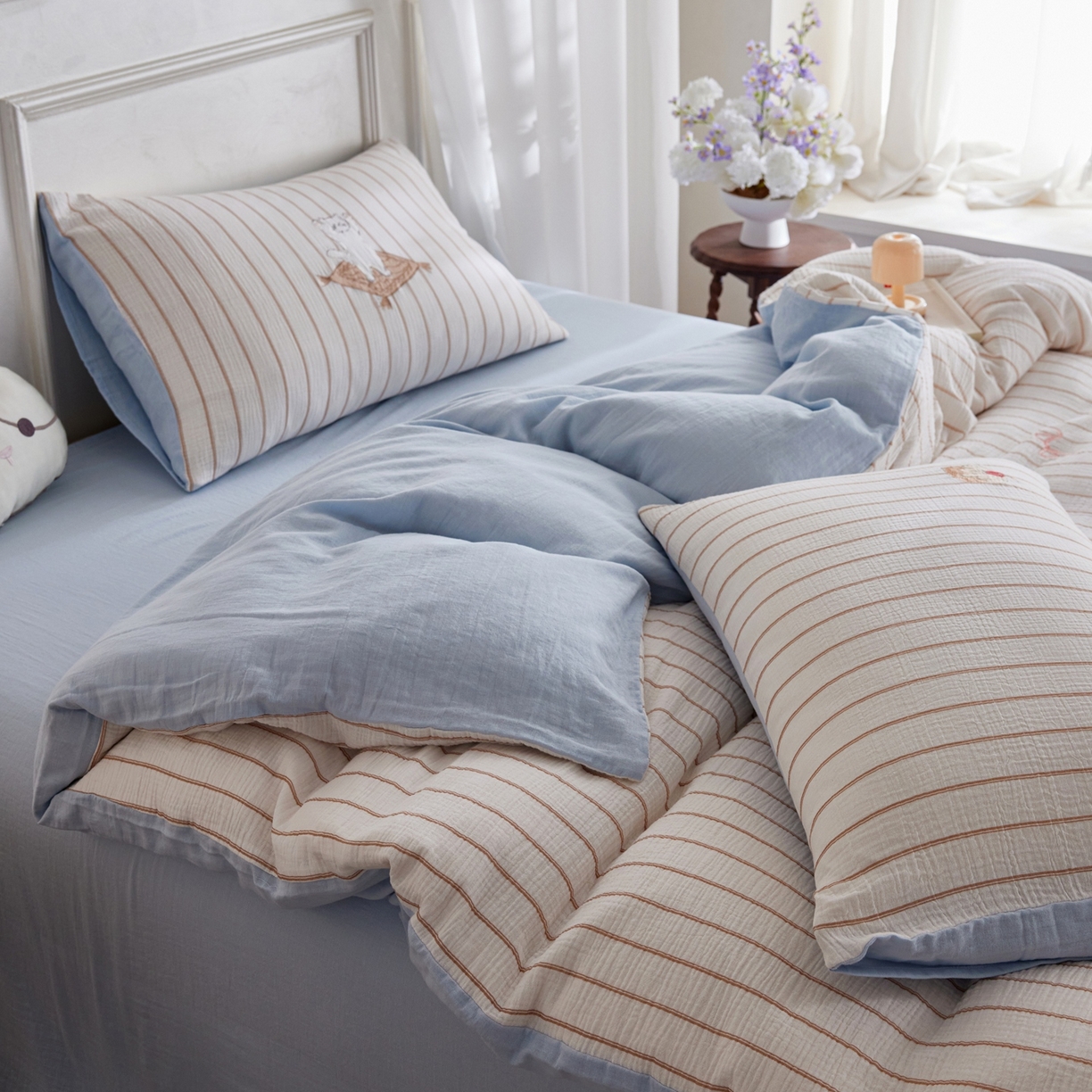 91家纺网 家纺一手货源 找家纺 风向标家纺 2026新款全棉纯棉皱皱纱布条纹绣花四件套 奶盐可露丽