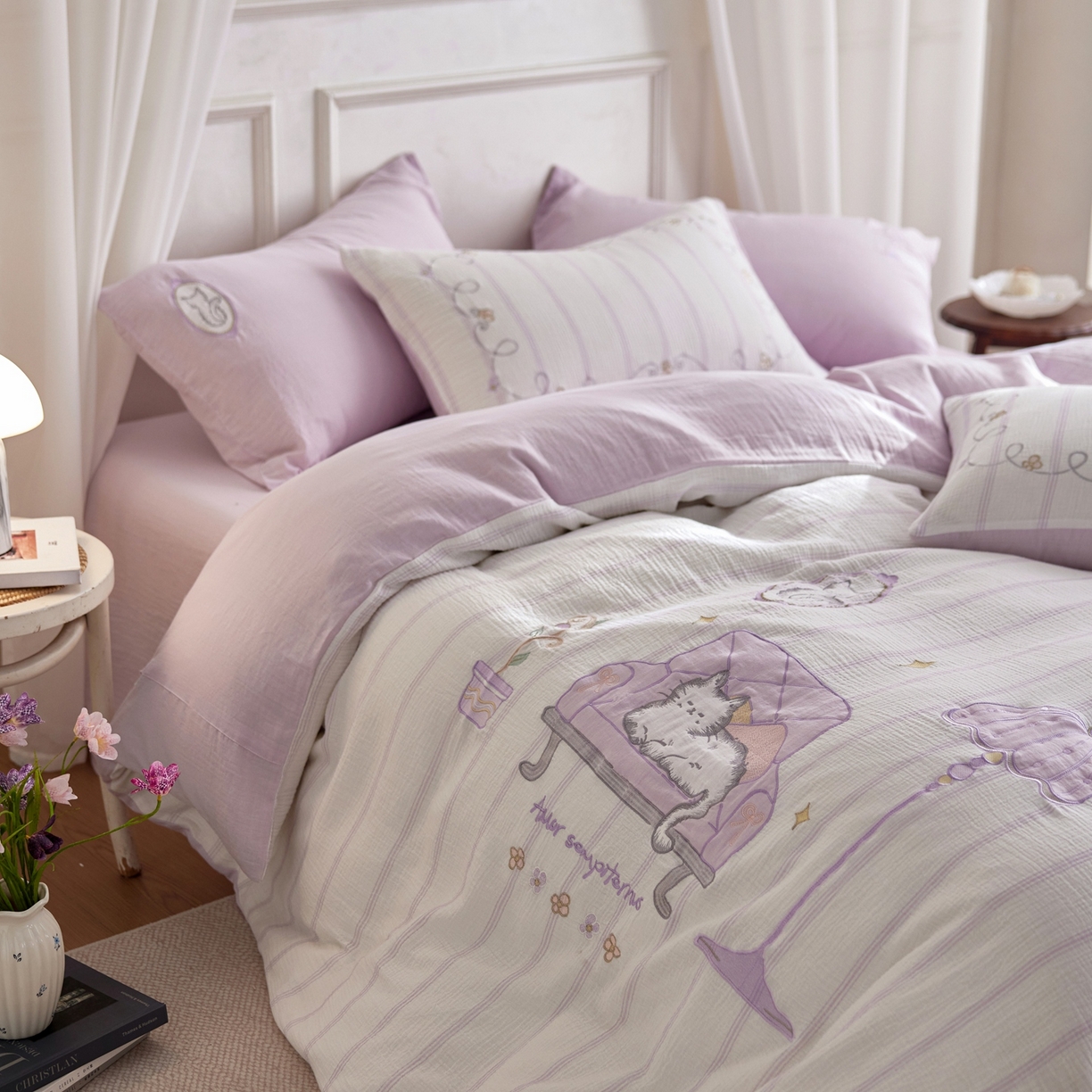 91家纺网 家纺一手货源 找家纺 风向标家纺 2026新款全棉纯棉皱皱纱布条纹绣花四件套 紫雾奶芙