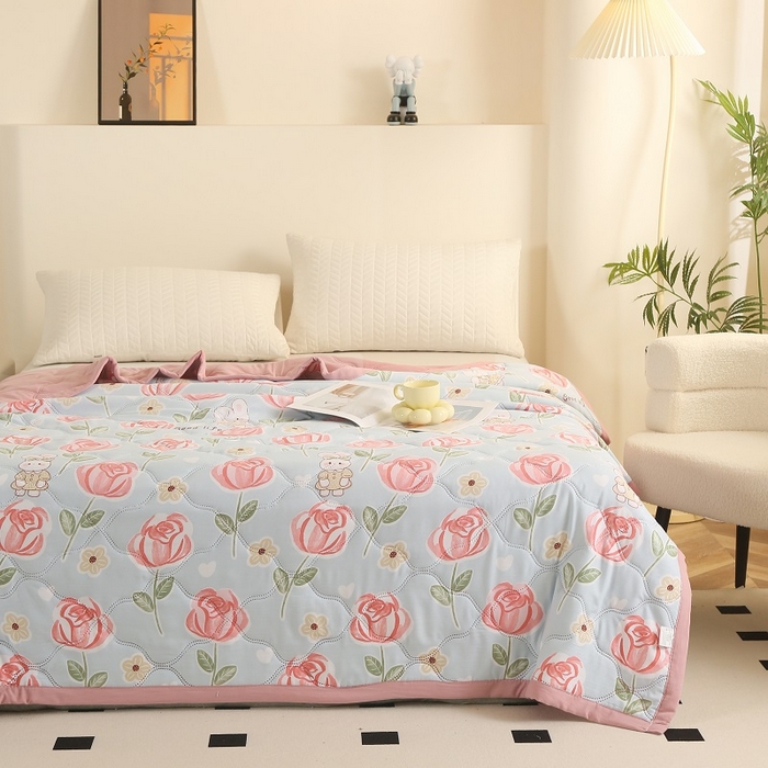 91家纺网 家纺一手货源 找家纺 坦客毯业 2026新款超声波夏凉被印花水洗棉夏被供货批发赠品礼品被便宜夏被 花丛兔