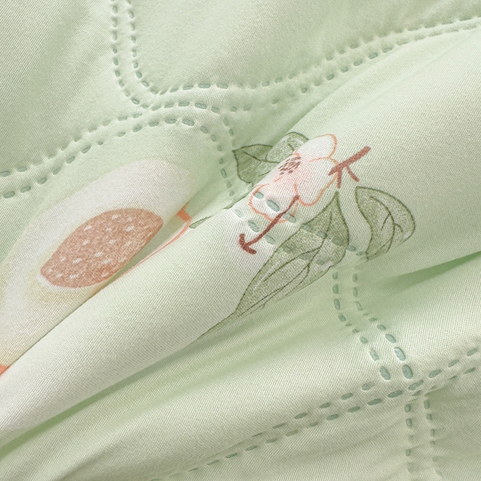 91家纺网 家纺一手货源 找家纺 坦客毯业 2026新款超声波夏凉被印花水洗棉夏被供货批发赠品礼品被便宜夏被 蜜桃世界