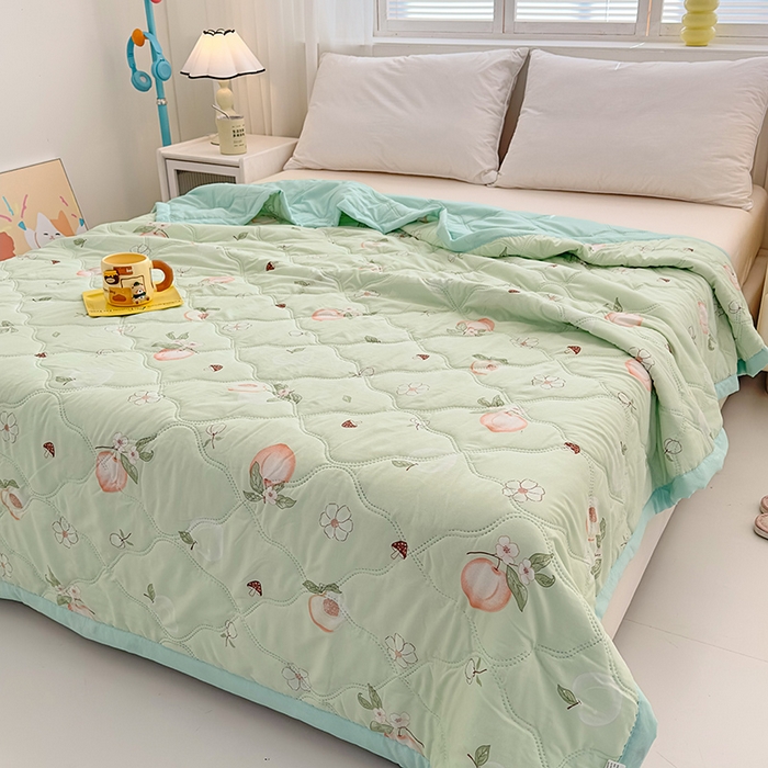 91家纺网 家纺一手货源 找家纺 坦客毯业 2026新款超声波夏凉被印花水洗棉夏被供货批发赠品礼品被便宜夏被 蜜桃世界