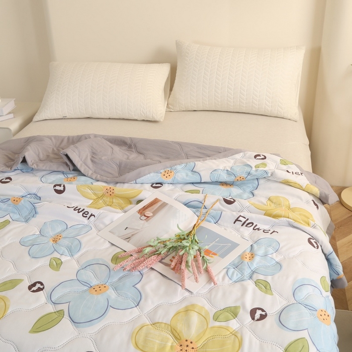 91家纺网 家纺一手货源 找家纺 坦客毯业 2026新款超声波夏凉被印花水洗棉夏被供货批发赠品礼品被便宜夏被 甜美花香