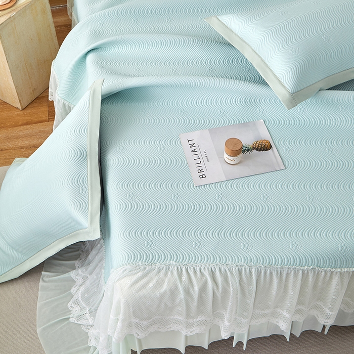 91家纺网 家纺一手货源 找家纺 瑞禾家纺 2026新款A类凉感豆豆床裙款凉席三件套-系列七 薄荷织浪