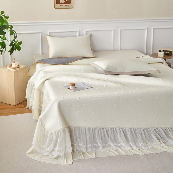 91家纺网 家纺一手货源 找家纺 瑞禾家纺 2026新款A类凉感豆豆床裙款凉席三件套-系列七 奶白郁金香