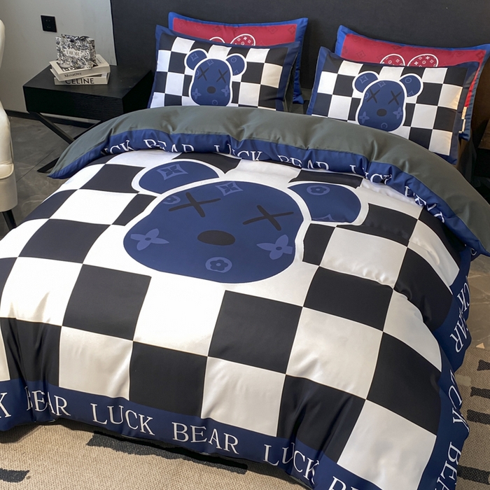 91家纺网 家纺一手货源 找家纺 奥汀洛家纺 2026新款轻奢数码印花冰丝四件套 冰丝-格格熊