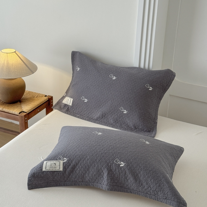 91家纺网 家纺一手货源 找家纺 乐家毛巾被（工厂自产自销） 2026新款精梳安心棉全棉纯棉色织提花枕巾单枕巾枕巾单件 小碎花眠枕巾