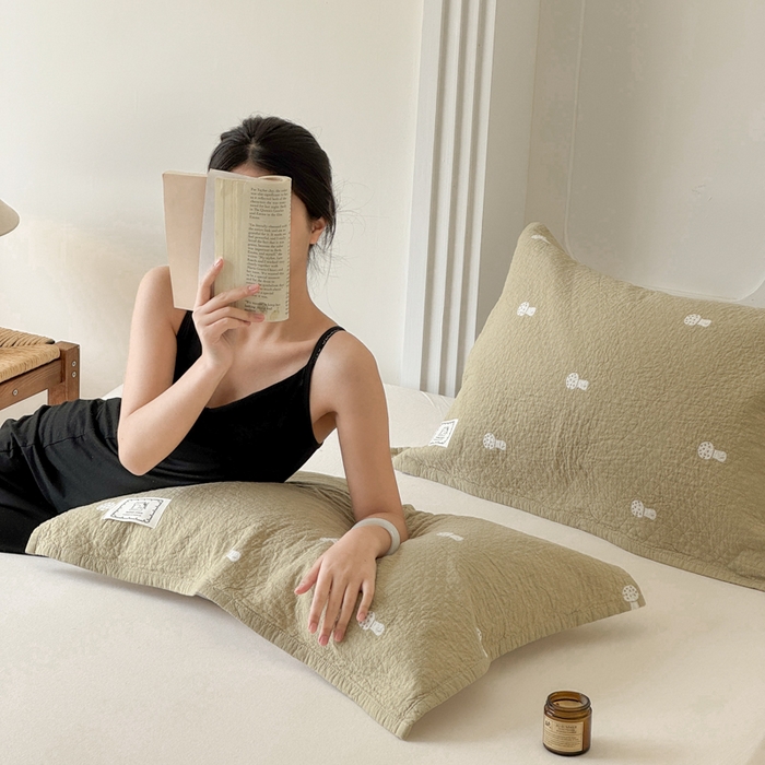 91家纺网 家纺一手货源 找家纺 乐家毛巾被（工厂自产自销） 2026新款精梳安心棉全棉纯棉色织提花枕巾单枕巾枕巾单件 蘑菇眠枕巾