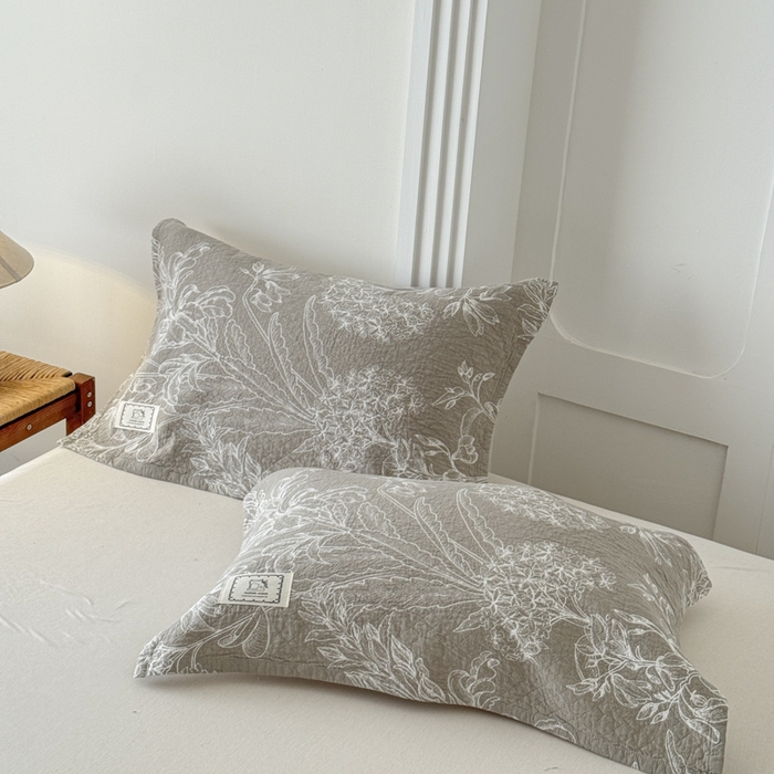 91家纺网 家纺一手货源 找家纺 乐家毛巾被（工厂自产自销） 2026新款精梳安心棉全棉纯棉色织提花枕巾单枕巾枕巾单件 野间草木枕巾