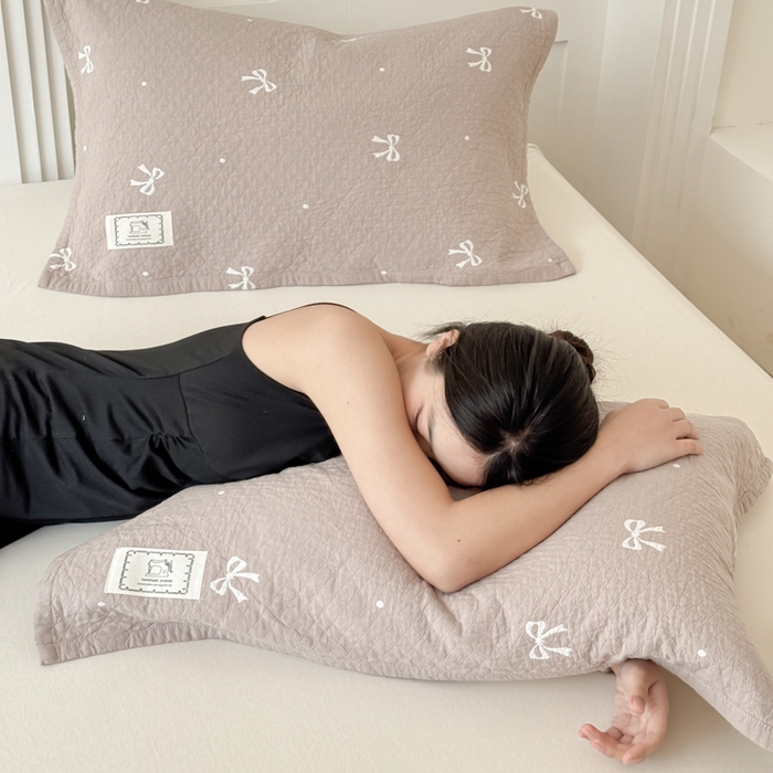 91家纺网 家纺一手货源 找家纺 乐家毛巾被（工厂自产自销） 2026新款精梳安心棉全棉纯棉色织提花枕巾单枕巾枕巾单件 蝴蝶结枕巾