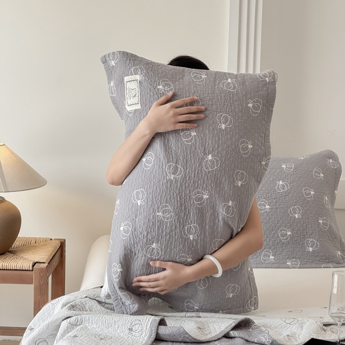 91家纺网 家纺一手货源 找家纺 乐家毛巾被（工厂自产自销） 2026新款精梳安心棉全棉纯棉色织提花枕巾单枕巾枕巾单件 灰色南瓜枕巾