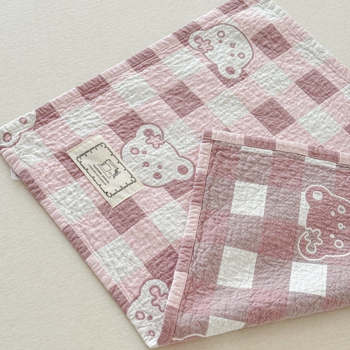 91家纺网 家纺一手货源 找家纺 乐家毛巾被（工厂自产自销） 2026新款精梳安心棉全棉纯棉色织提花枕巾单枕巾枕巾单件 格子小熊枕巾