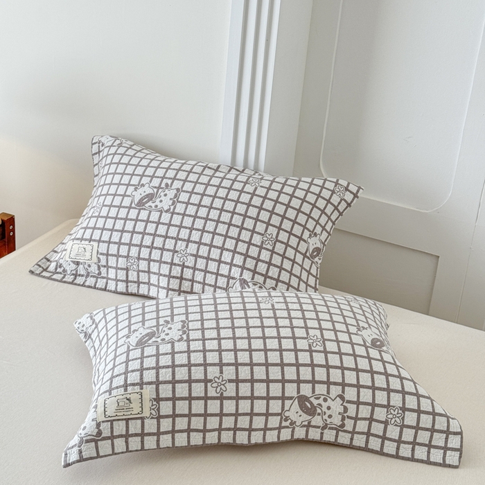 91家纺网 家纺一手货源 找家纺 乐家毛巾被（工厂自产自销） 2026新款精梳安心棉全棉纯棉色织提花枕巾单枕巾枕巾单件 格子长颈鹿枕巾