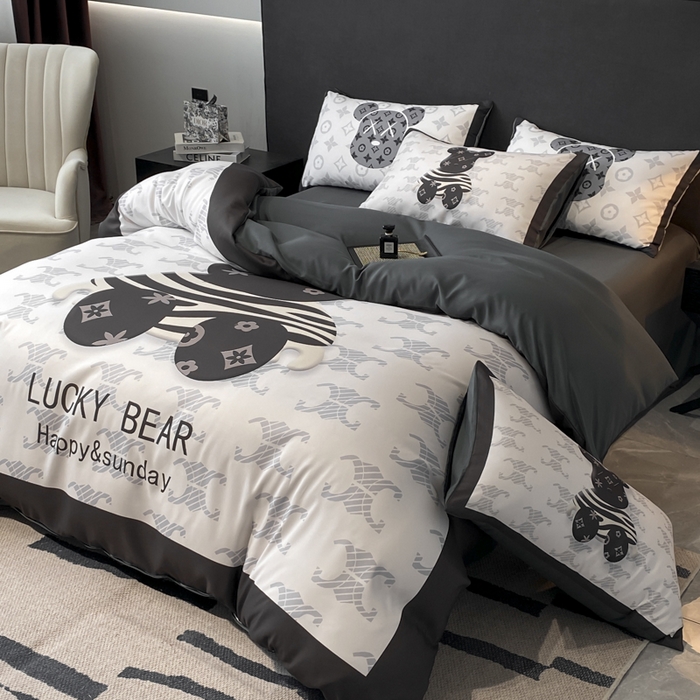 91家纺网 家纺一手货源 找家纺 奥汀洛家纺 2026新款轻奢数码印花冰丝四件套 冰丝-奶油熊