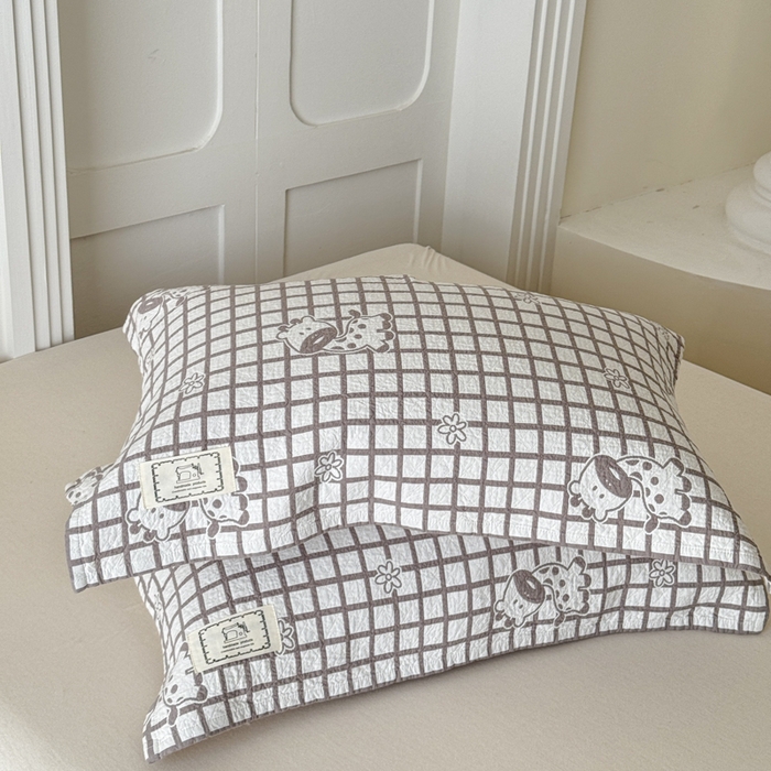 91家纺网 家纺一手货源 找家纺 乐家毛巾被（工厂自产自销） 2026新款精梳安心棉全棉纯棉色织提花枕巾单枕巾枕巾单件 格子长颈鹿枕巾