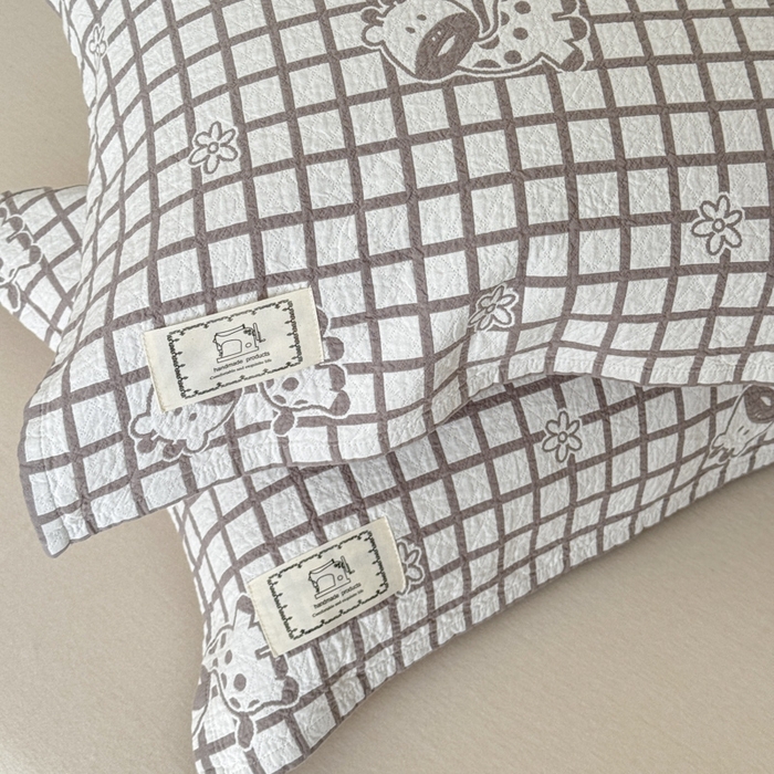 91家纺网 家纺一手货源 找家纺 乐家毛巾被（工厂自产自销） 2026新款精梳安心棉全棉纯棉色织提花枕巾单枕巾枕巾单件 格子长颈鹿枕巾