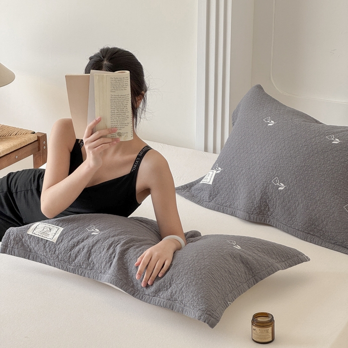 91家纺网 家纺一手货源 找家纺 乐家毛巾被（工厂自产自销） 2026新款精梳安心棉全棉纯棉色织提花枕巾单枕巾枕巾单件 小碎花眠枕巾