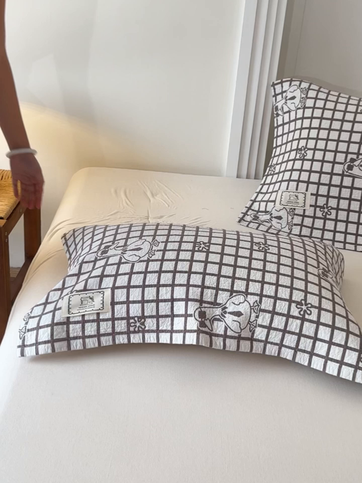 91家纺网 家纺一手货源 找家纺 乐家毛巾被（工厂自产自销） 2026新款精梳安心棉全棉纯棉色织提花枕巾单枕巾枕巾单件 墨镜鸭枕巾