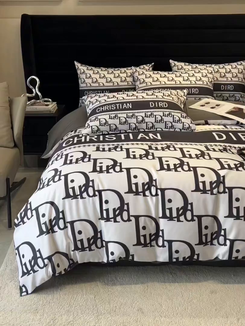 91家纺网 家纺一手货源 找家纺 奥汀洛家纺 2026新款轻奢数码印花冰丝四件套 冰丝-森迪