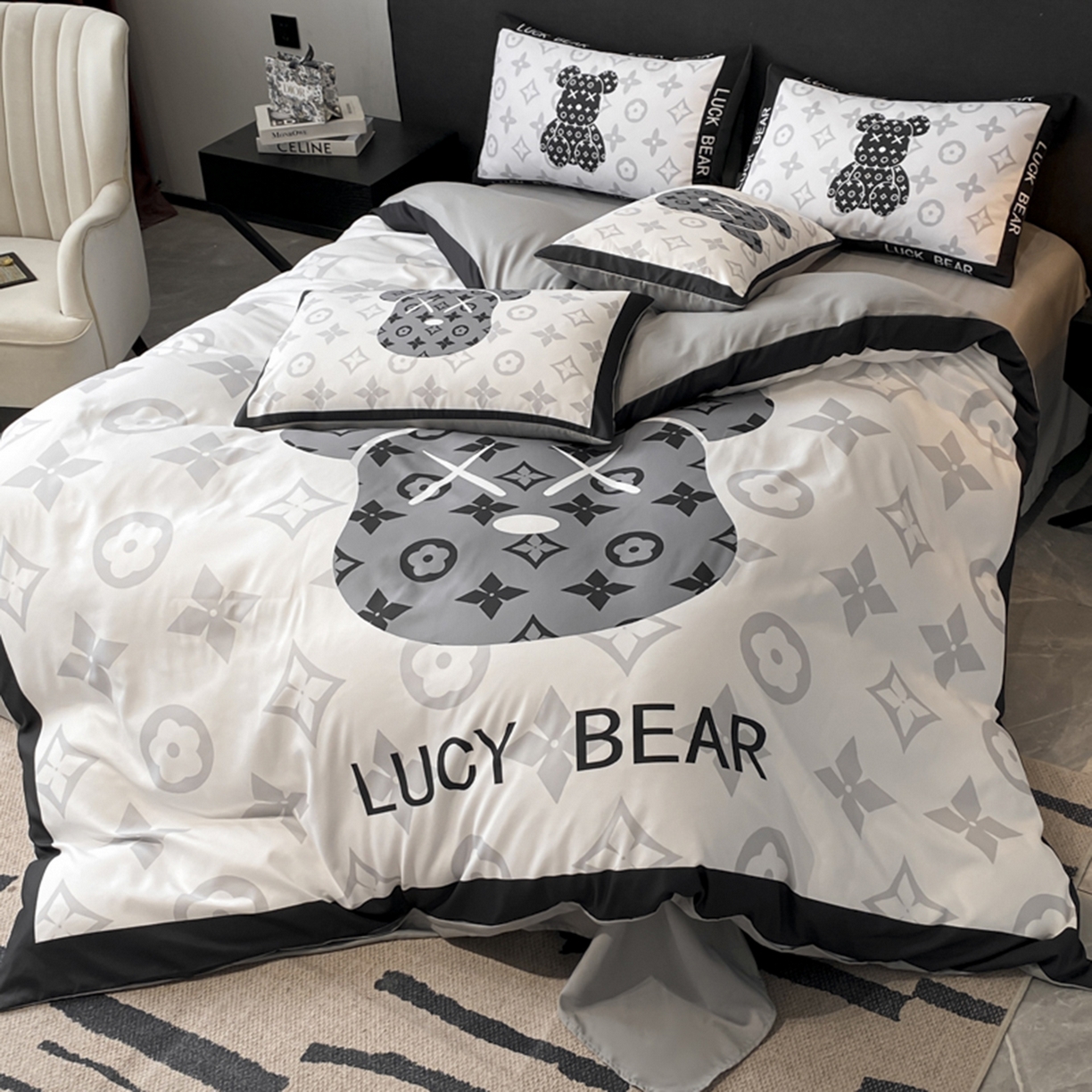 91家纺网 家纺一手货源 找家纺 奥汀洛家纺 2026新款轻奢数码印花冰丝四件套 冰丝-幸运熊