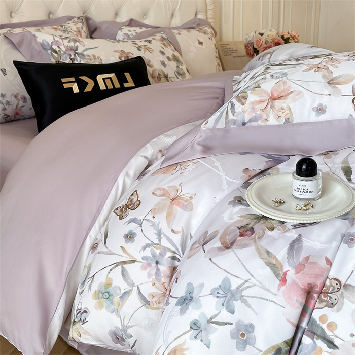 91家纺网 家纺一手货源 找家纺 蓝米卡夫 2026夏季新款60S天丝提花数码印花四件套（礼盒包装） 春之语-紫