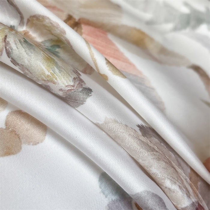 91家纺网 家纺一手货源 找家纺 蓝米卡夫 2026夏季新款60S天丝提花数码印花四件套（礼盒包装） 春之语-紫