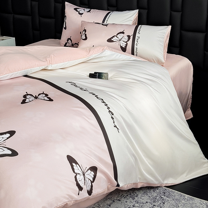 91家纺网 家纺一手货源 找家纺 奥汀洛家纺 2026新款轻奢数码印花冰丝四件套 彩蝶粉玉