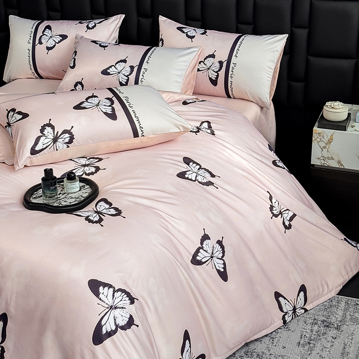 91家纺网 家纺一手货源 找家纺 奥汀洛家纺 2026新款轻奢数码印花冰丝四件套 彩蝶粉玉